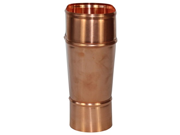 Trichterstutzen mittig