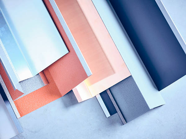 Dachbleche und Blechprofile