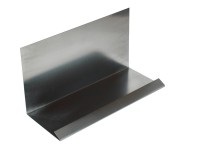 Wandanschlussblech mit Falz